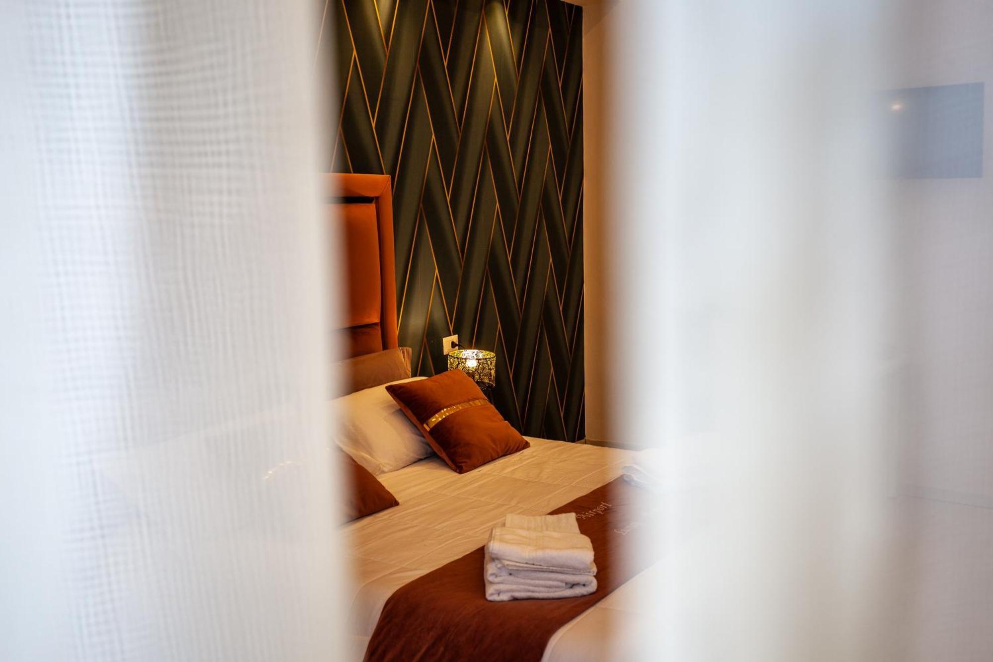 Airport Luxury Rooms Neapol Exteriér fotografie