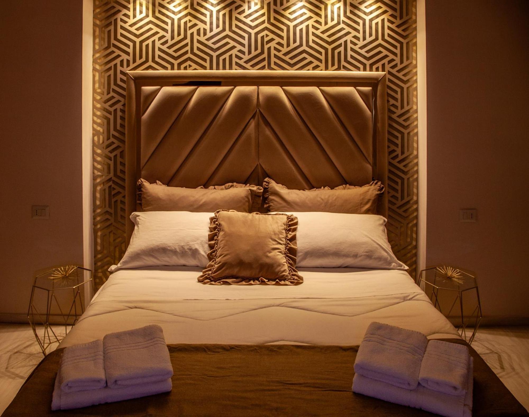Airport Luxury Rooms Neapol Exteriér fotografie